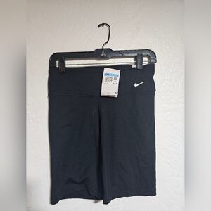 Women's Tight fit mid rise shorts NWT